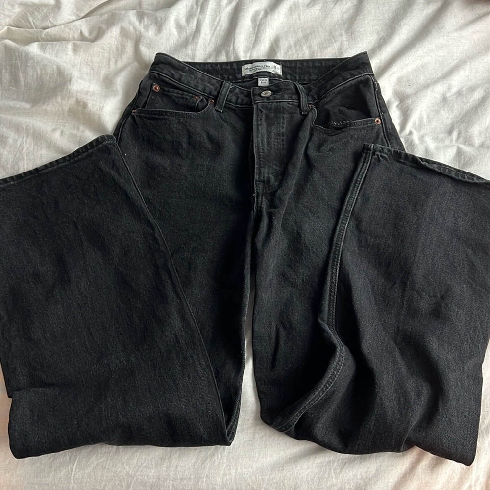 Abercrombie curve love 90s relaxed Jean high rise size 26 black